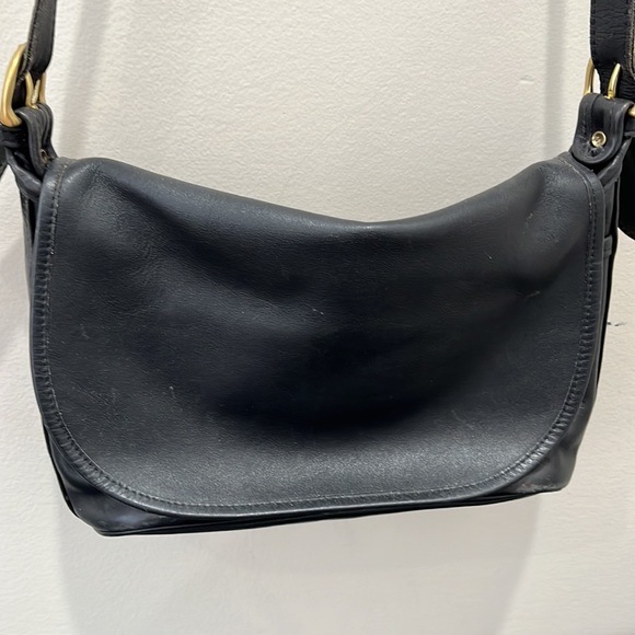Vintage Black Leather Coach Flap Crossbody Bag - USA 4907 - Picture 2 of 16